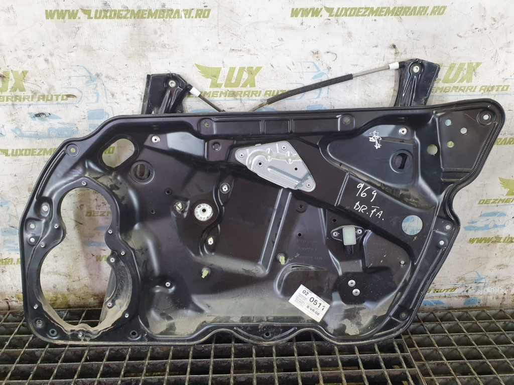 Macara dreapta fata 3c1837756k Volkswagen VW Passat B6 [2005 - 2010] 2.0 tdi cbdc