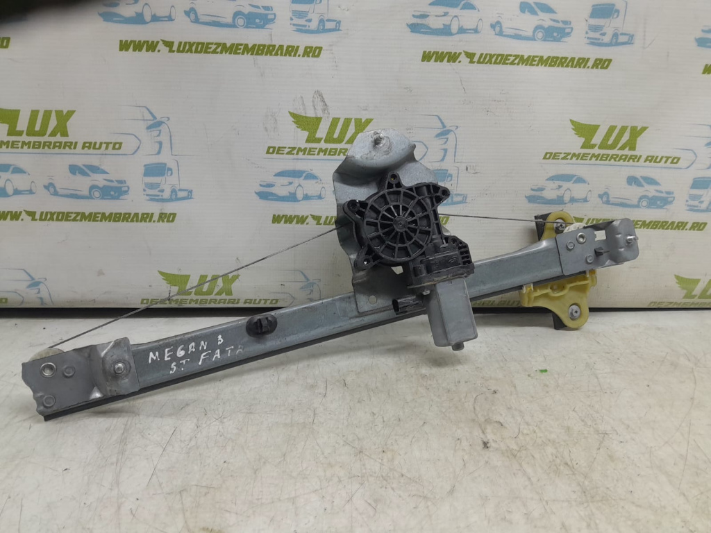 Macara dreapta fata 807205569r Renault Clio 4 [2012 - 2020]