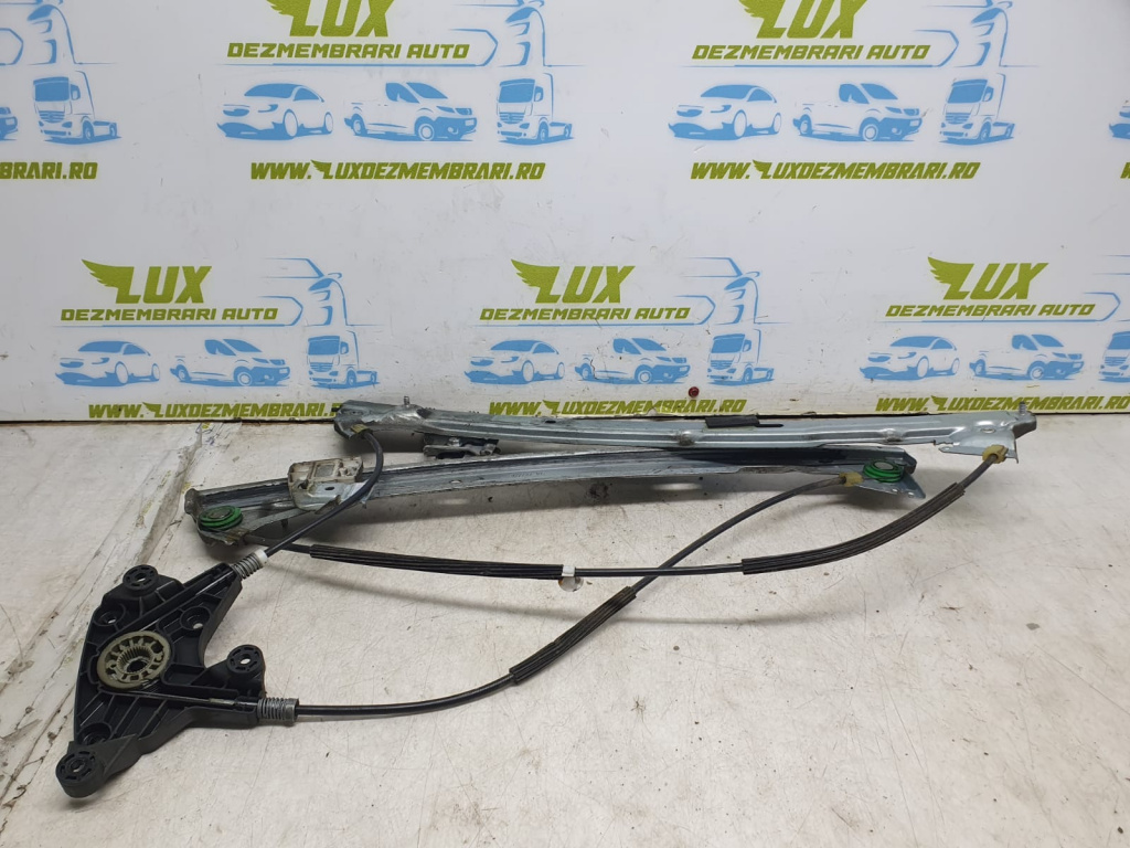 Macara dreapta fata 927233-105 Mercedes-Benz Vito W639 [2003 - 2010]