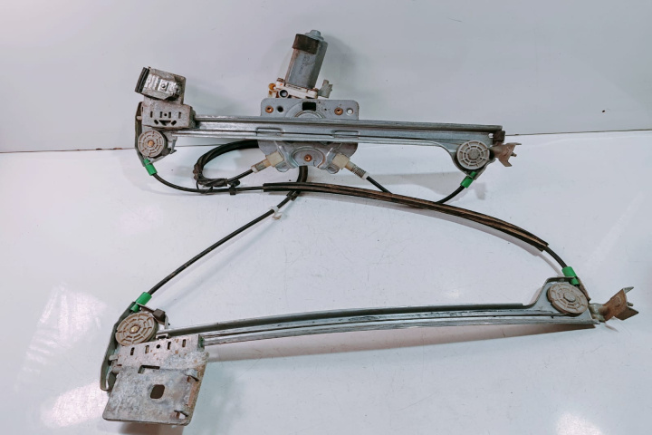 Macara dreapta fata cu motoras 105771101 Peugeot 206 [1998 - 2003]