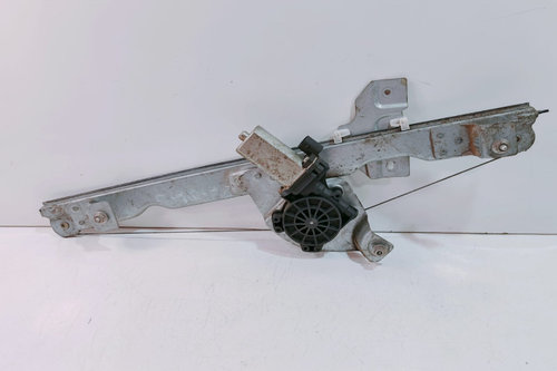 Macara dreapta fata cu motoras 8200733828 Dacia Sandero [2008 - 2012]
