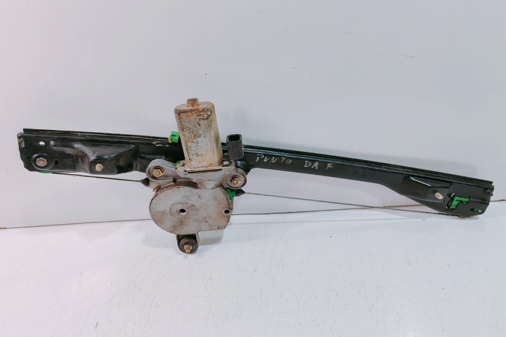 Macara dreapta fata cu motoras Fiat Punto 2 [1999 - 2003]
