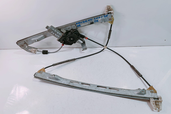 Macara dreapta fata cu motoras Peugeot 206 [1998 - 2003]