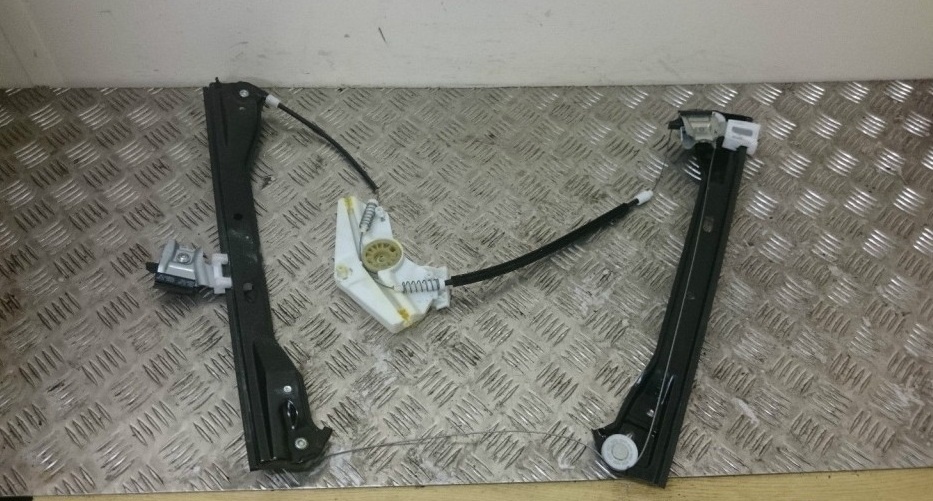 Macara dreapta fata Mercedes E class W212