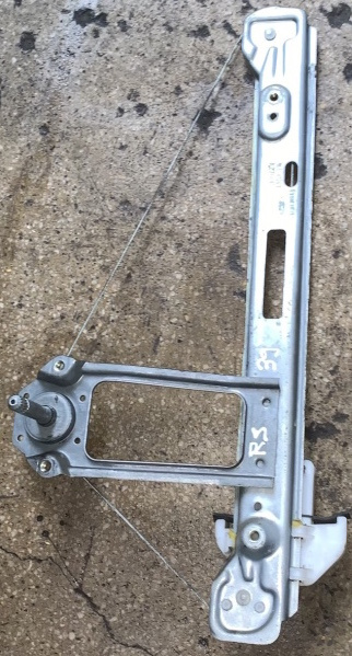 Macara dreapta spate Ford Focus [1998 - 2004] wagon 5-usi 1.8 MT (116 hp) (DAW DBW) (DNW-EYDF1) 16V - EYDF