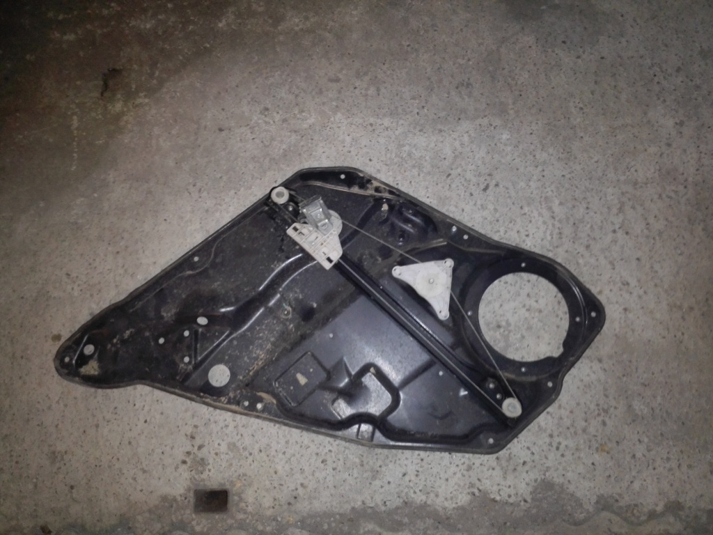 Macara dreapta spate Mercedes ML w164