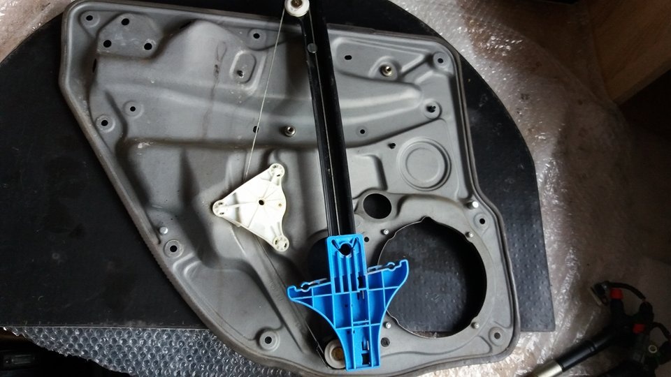 Macara dreapta spate vw golf 4 1.9 tdi 1j4839756e