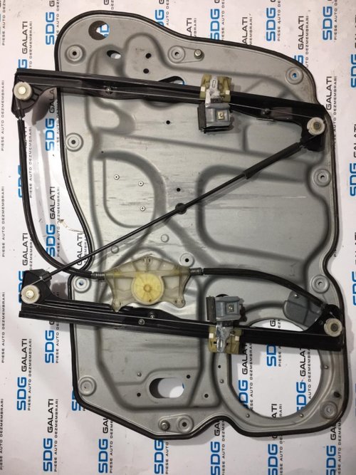 Macara Electrica Dreapta VW Caddy 3 2003 - 2010 Cod Piesa : 1T0 837 755 H / 1T0837755H