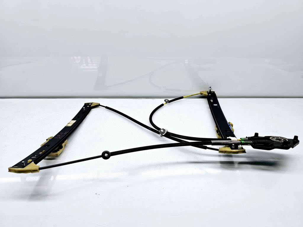 Macara electrica geam dreapta fata Audi A1 (8X1) [Fabr 2010-2018] 8X3837462