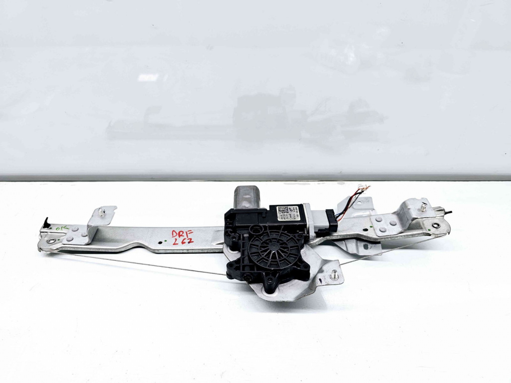 Macara electrica geam dreapta fata Dacia Duster (PH2, H79) [Fabr 2013-2017] 807209251R