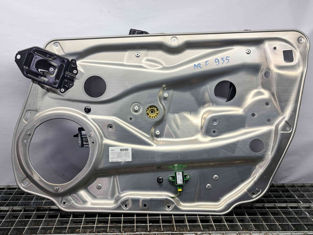 Macara electrica geam dreapta fata Mercedes Clasa E (W212) [Fabr 2009-2016] A2127600400