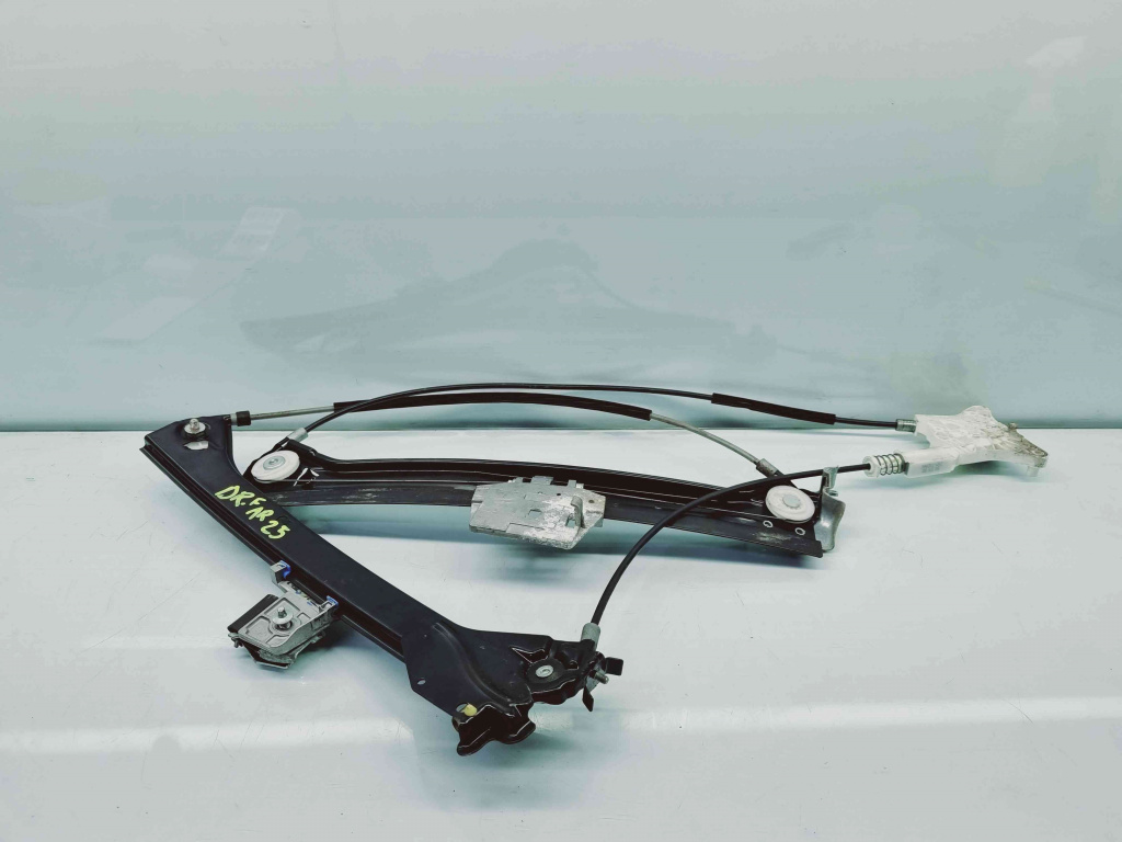 Macara electrica geam dreapta fata Mercedes Clasa CLK (C209) [Fabr 2002-2009] OEM