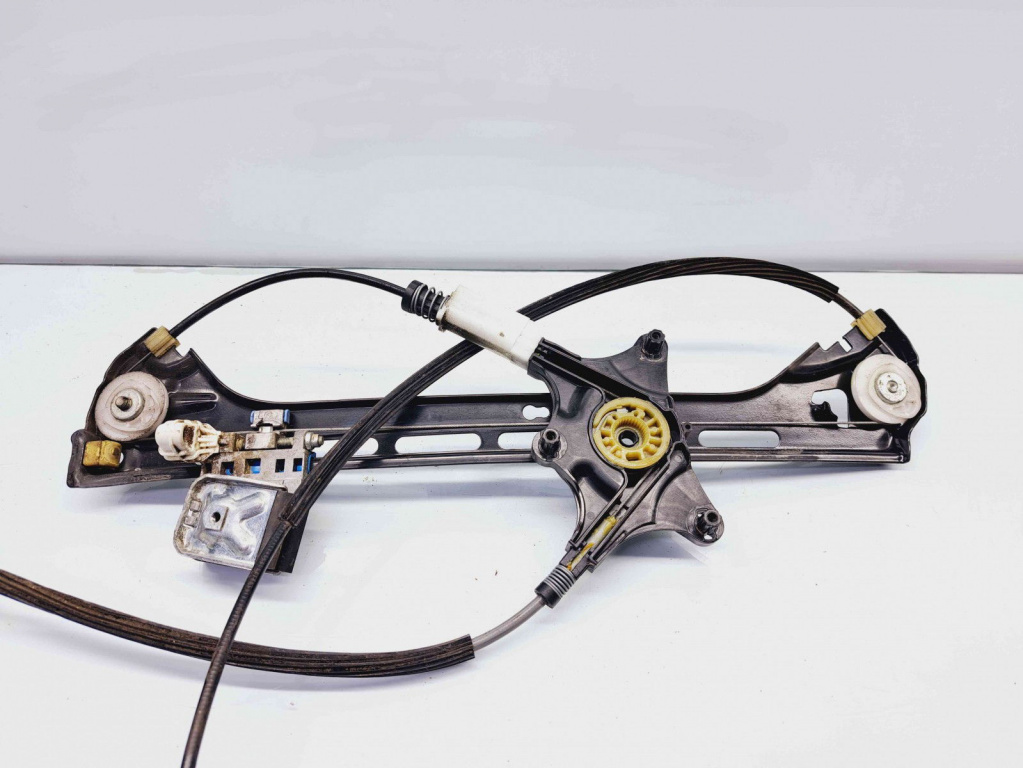 Macara electrica geam dreapta fata Mercedes Clasa E Coupe (C207) [Fabr 2009-2016] A2077200646