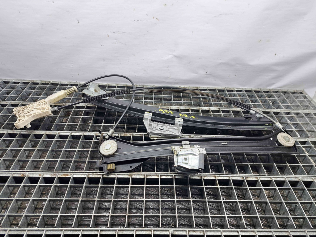 Macara electrica geam dreapta fata Mercedes Clasa CLK (C209) [Fabr 2002-2009] OEM