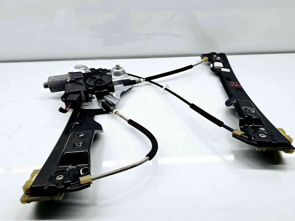 Macara electrica geam dreapta fata Opel Astra J [Fabr 2009-2015] 13350750