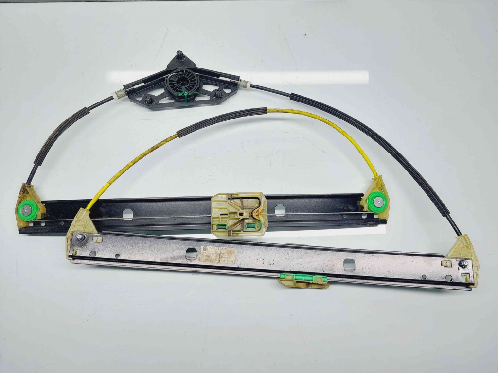 Macara electrica geam dreapta fata Skoda Octavia 3 (5E3) [Fabr 2012-2020] 5E0837462