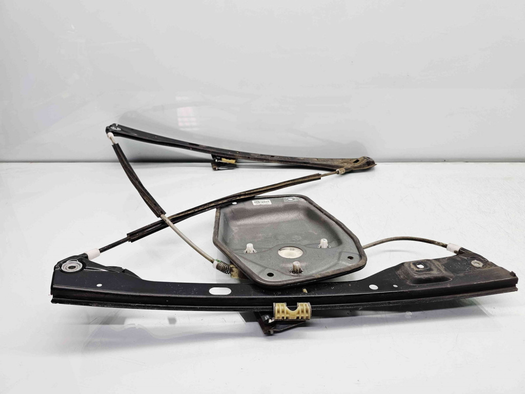 Macara electrica geam dreapta fata Volkswagen Golf 5 Plus (5M1) [Fabr 2005-2008] 1K3837462B