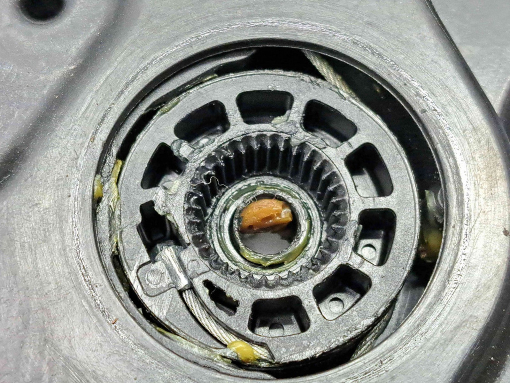 Macara electrica geam dreapta fata Volkswagen Passat CC (357) [Fabr 2008-2012] 3C8837756D