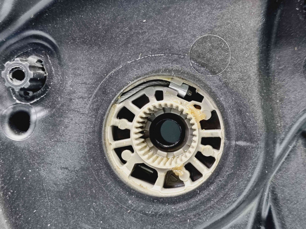 Macara electrica geam dreapta fata Volvo XC60 [Fabr 2008-2017] 30753328