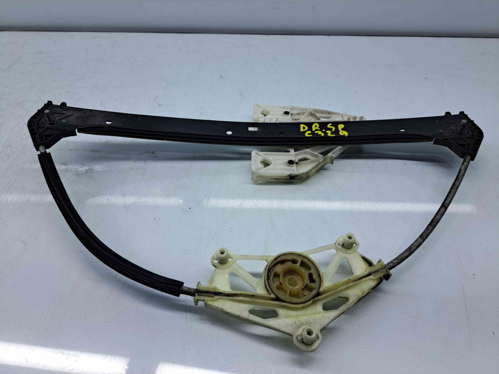 Macara electrica geam dreapta spate Audi A3 Sportback (8VA) Hatchback [Fabr 2012-2020] 8V4839462