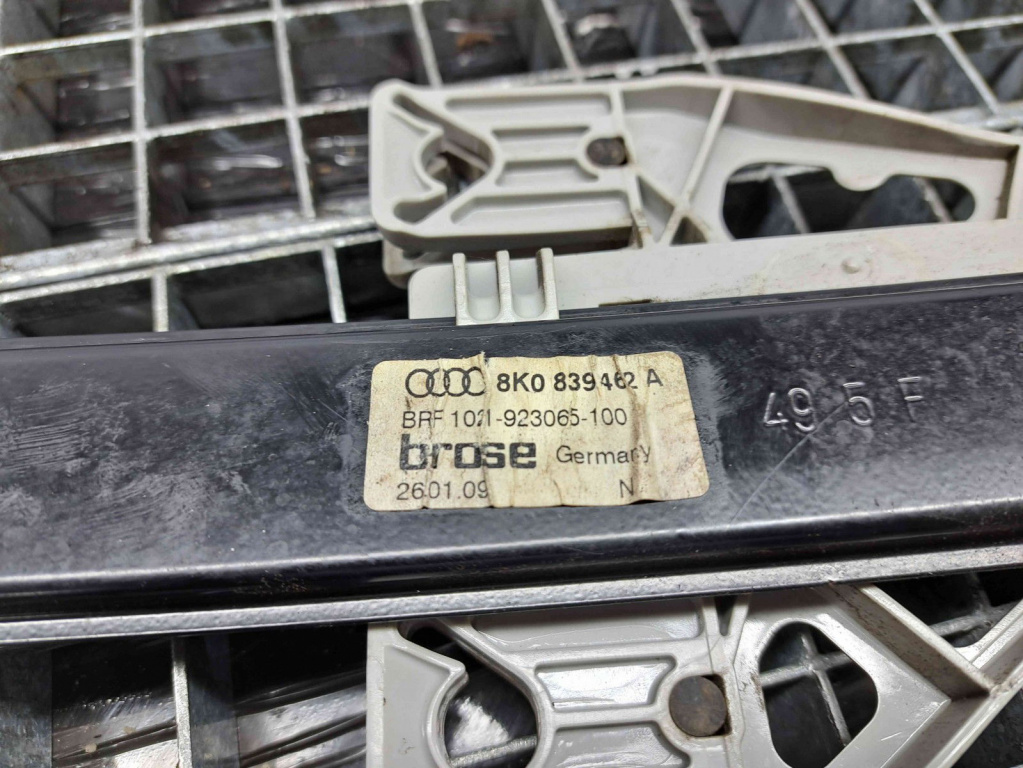 Macara electrica geam dreapta spate Audi A4 (8K5, B8) Avant [Fabr 2008-2015] 8K0839462A