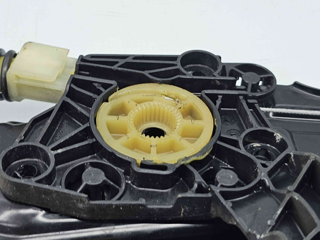 Macara electrica geam dreapta spate Bmw 5 Touring (F11) [Fabr 2011-2016] 7208018