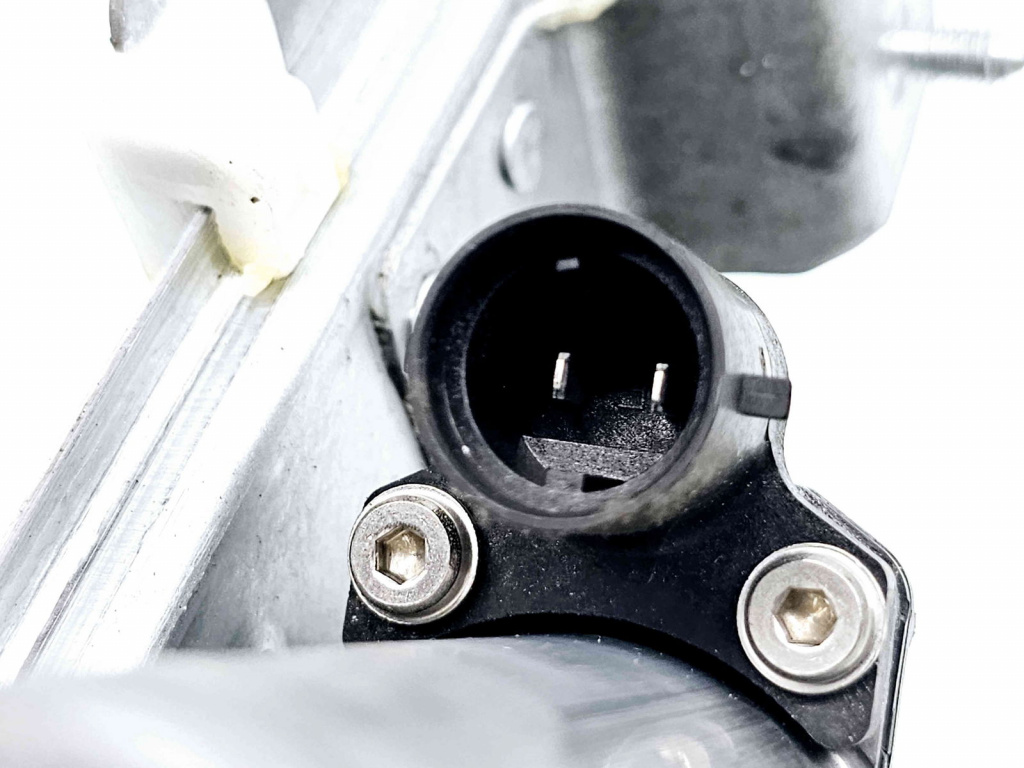 Macara electrica geam dreapta spate Dacia Duster (PH2, H79) [Fabr 2013-2017] 8200733832E