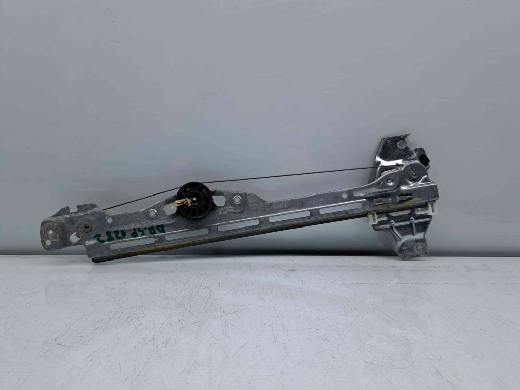 Macara electrica geam dreapta spate Peugeot 308 (II) SW [Fabr 2013-prezent] OEM
