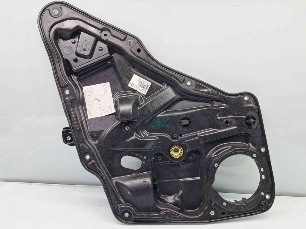 Macara electrica geam dreapta spate Volkswagen Tiguan (5N) [Fabr 2007-2016] 5N0839730M