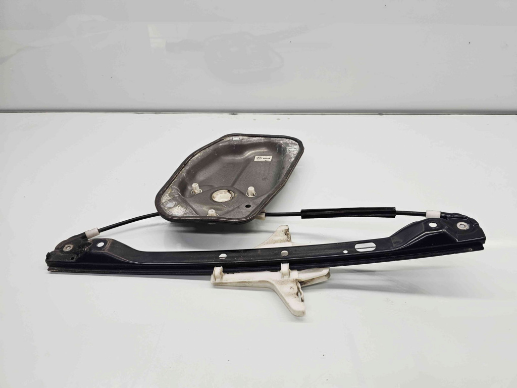 Macara electrica geam dreapta spate Volkswagen Golf 5 Plus (5M1) [Fabr 2005-2008] 5M0839462
