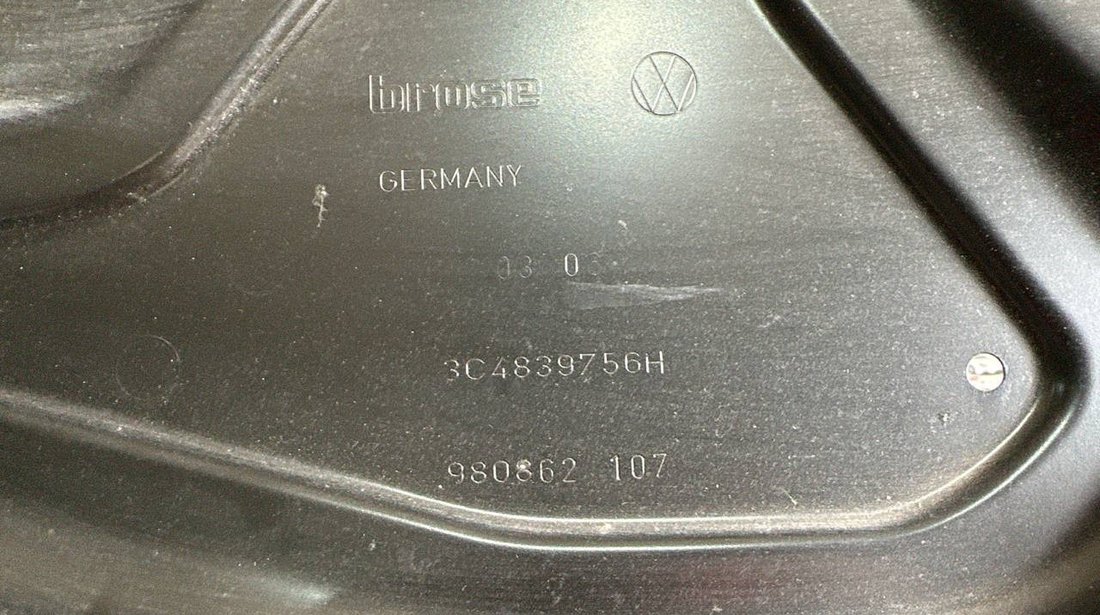Macara electrica geam dreapta spate VW Passat B6 Variant (3C5) 1.9 TDI 105 cai cod: 3C4839756H