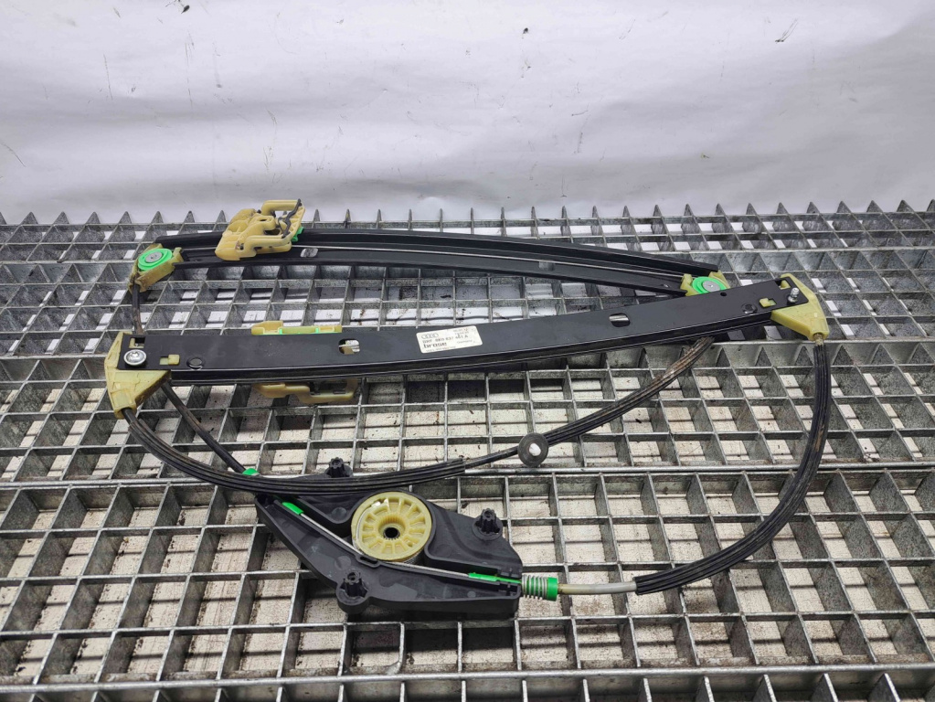 Macara electrica geam stanga fata Audi A4 (8K5, B8) Avant [Fabr 2008-2015] 8K0837461A