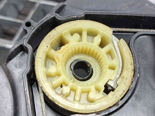 Macara electrica geam stanga fata Mercedes Clasa E (W207) Coupe [Fabr 2009-2012] A2077200146