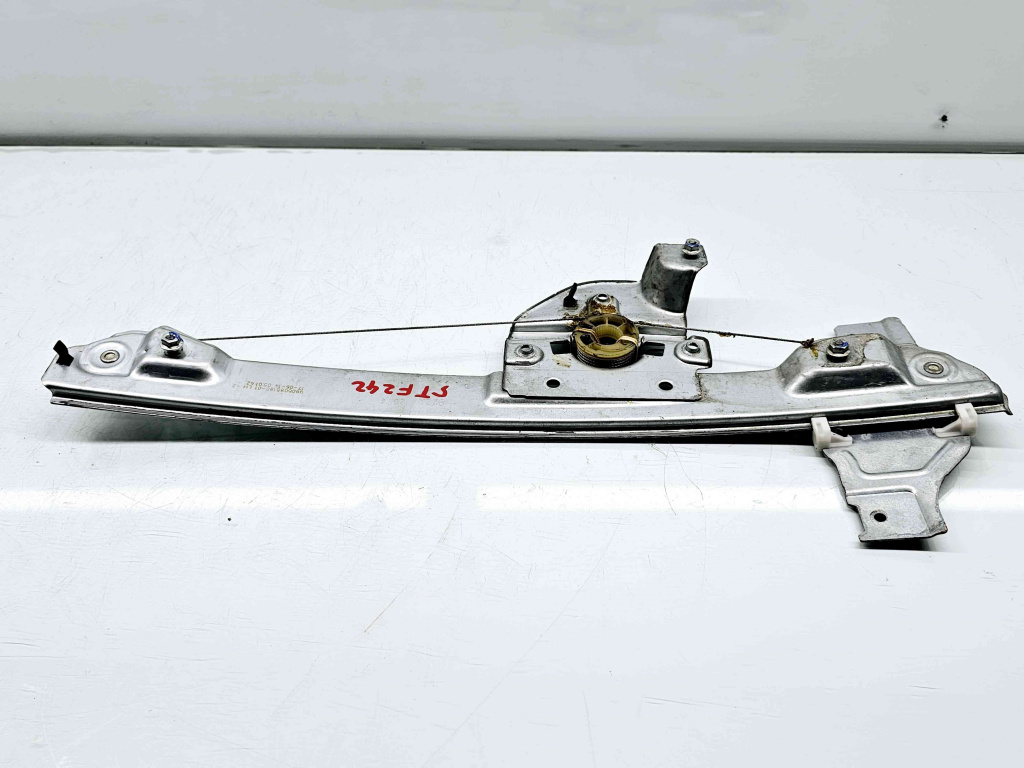 Macara electrica geam stanga fata Peugeot 2008 [Fabr 2013-prezent] 9806088180