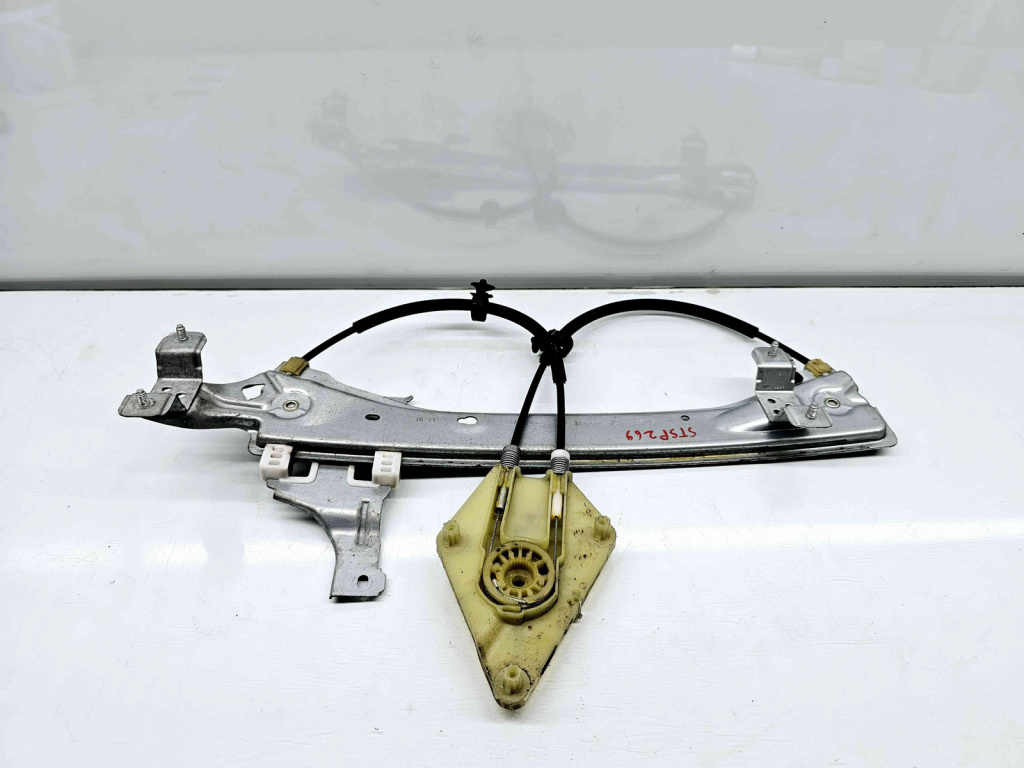 Macara electrica geam stanga spate Renault Megane 3 (B95) [Fabr 2008-2016] 827210003R