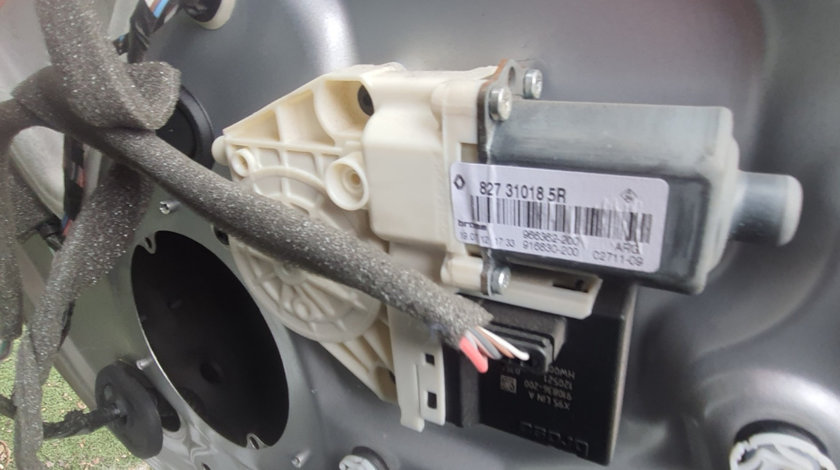 Macara Electrica pentru Geam Usa Portiera Stanga Spate Renault Megane 3 2008 - 2015 [C1673]