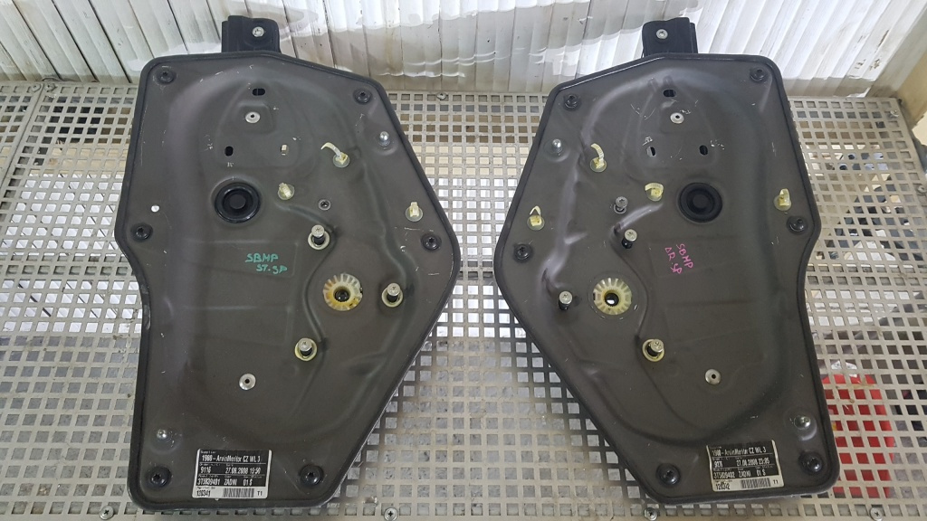 Macara electrica spate OEM 3T5839401