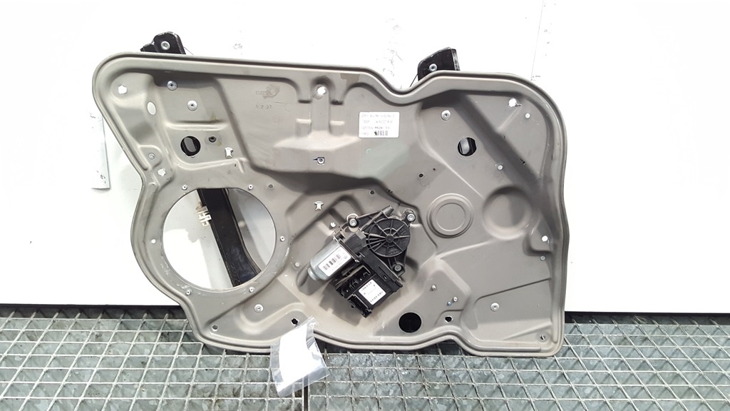 Macara electrica stanga fata, Skoda Octavia 2 Combi (1Z5) cod 1T0959702E (id:375443)