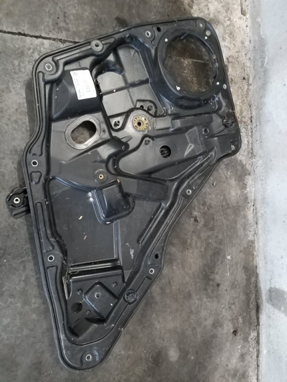 Macara electrica stanga fata vw tiguan 5n dupa 2007 5n0839461a 5n0839729r
