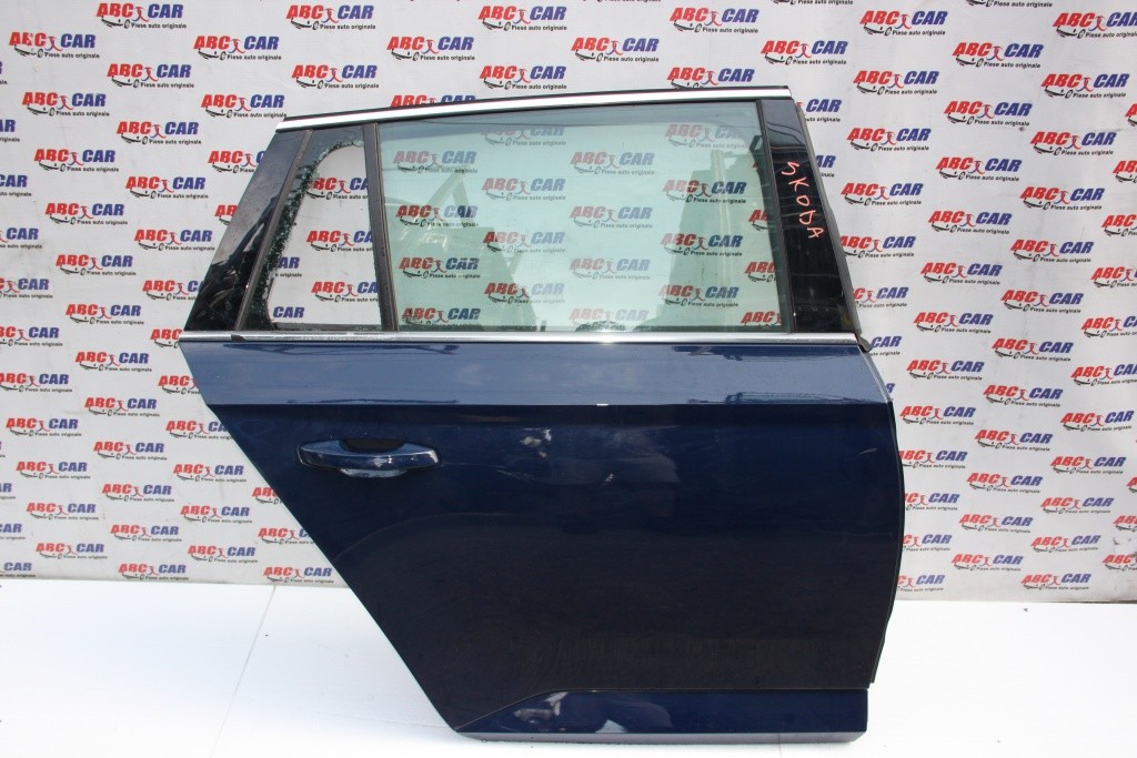 Macara electrica usa dreapta spate Skoda Superb 3 3V Combi model 2018