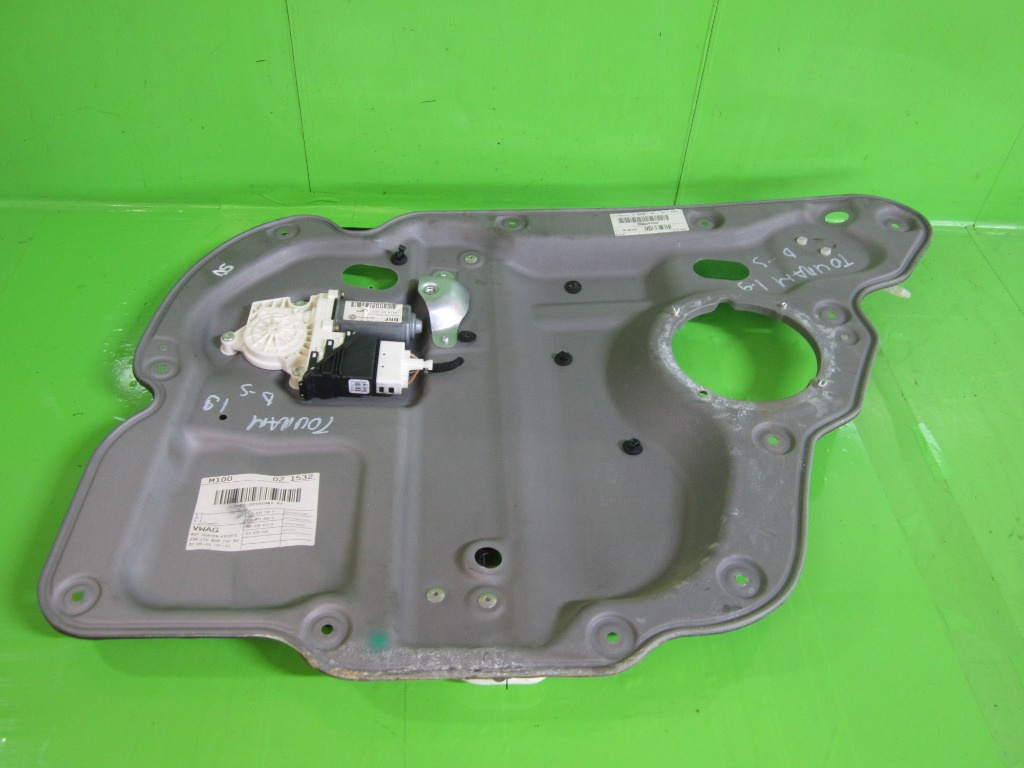 MACARA ELECTRICA USA DREAPTA - SPATE VW TOURAN FAB. 2003 - 2015 ⭐⭐⭐⭐⭐