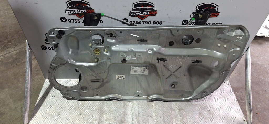 Macara electrica usa fata dreapta Volkswagen Polo 4 (2001-2005) 1.4 Motorina 2003, 6Q3837402N / 2 PORTIERE