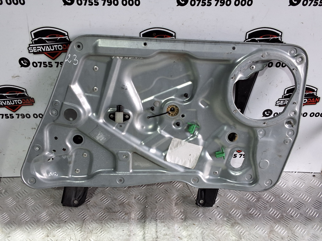 Macara electrica usa fata dreapta Volkswagen Tiguan (2007-2011) 2.0 Motorina 2015, 5N0837756