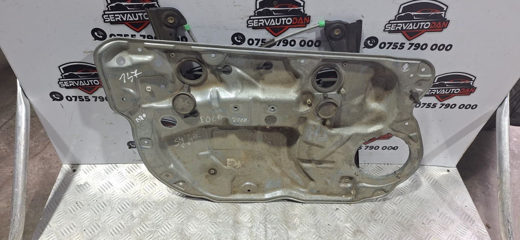 Macara electrica usa fata stanga Volkswagen Polo 4 facelift (2005-2009) 1.4 Motorina 2007, 6Q4837755