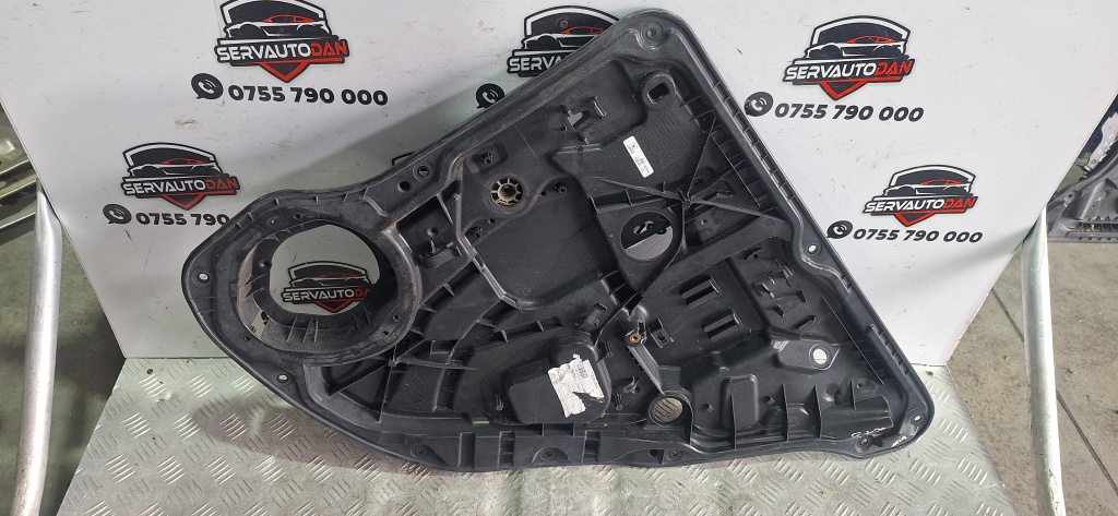 Macara electrica usa spate dreapta Mercedes-Benz ML (2011->) [w166] 2.0 Motorina 2014, A1667300279