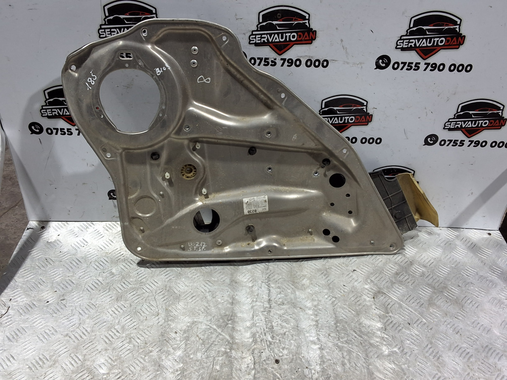 Macara electrica usa spate stanga Mercedes-Benz E-Class (2009->) [W212] 2.2 Motorina 2012, A2128201202