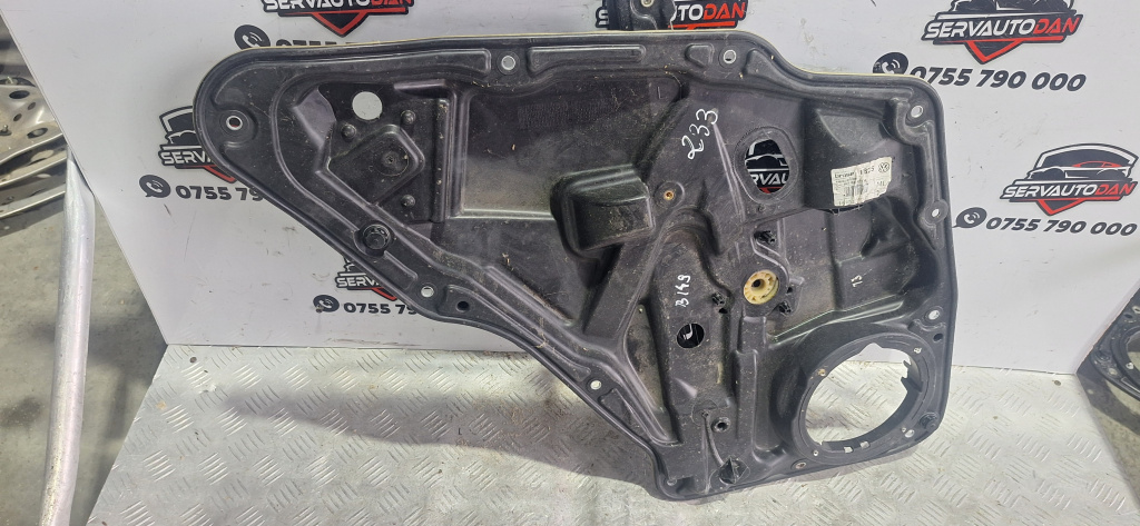 Macara electrica usa spate stanga Volkswagen Tiguan (2007-2011) 2.0 Motorina 2007, 5N0839729R / 5N0839461A