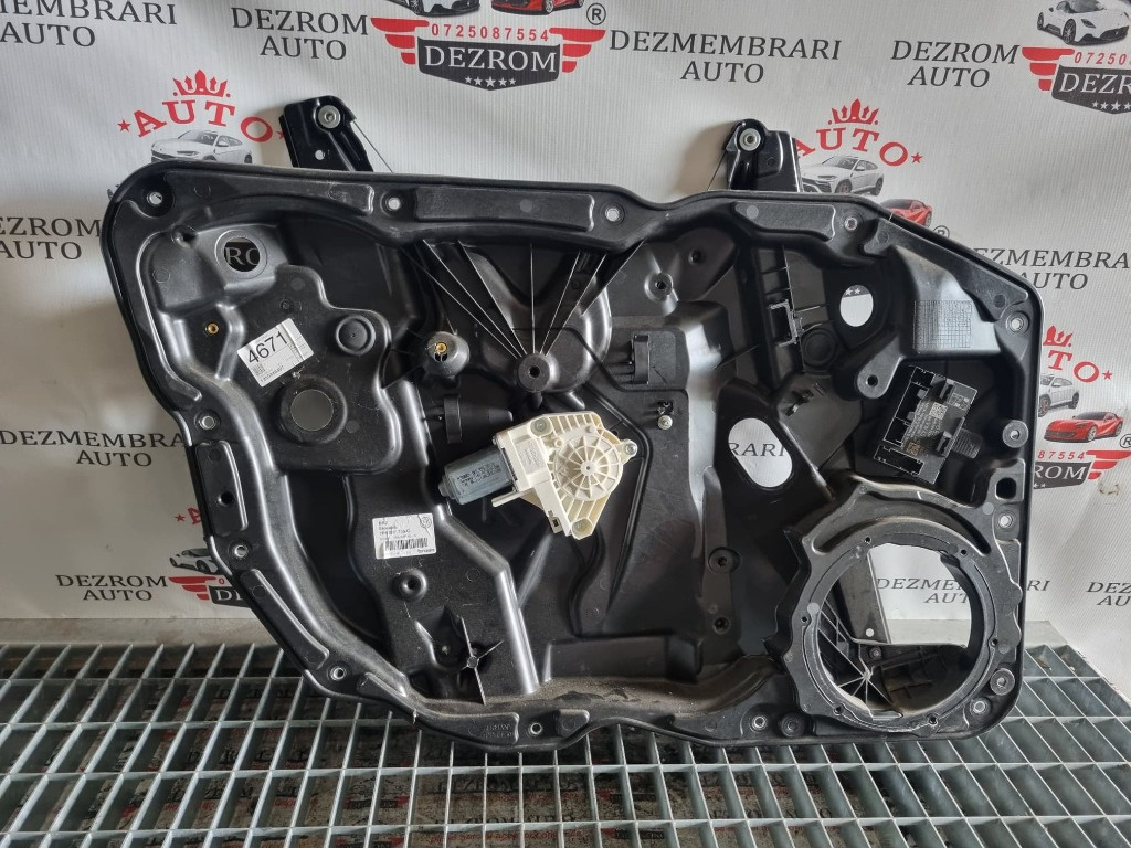 Macara electrica usa stanga fata originala VW Touareg 7P cod piesa : 7p6837755c
