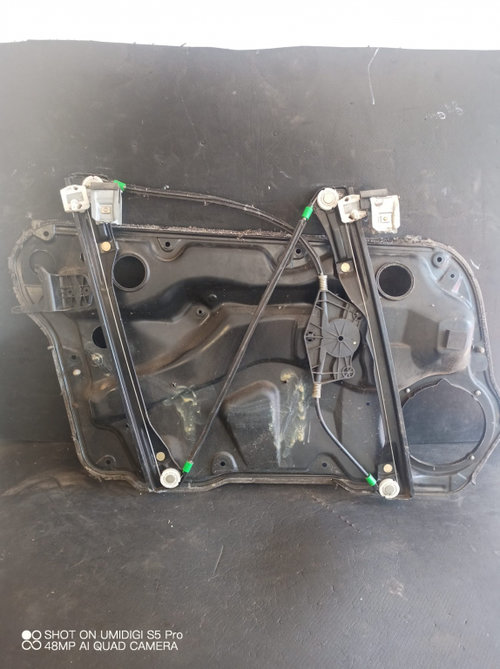 Macara fata dreapta VW Golf 4 COD-1J4837756F