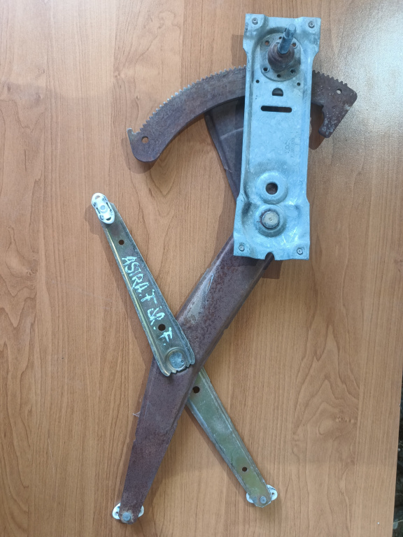 Macara Geam 4 Portiere,fata,dreapta,Manuala Opel ASTRA F 1991 - 2002
